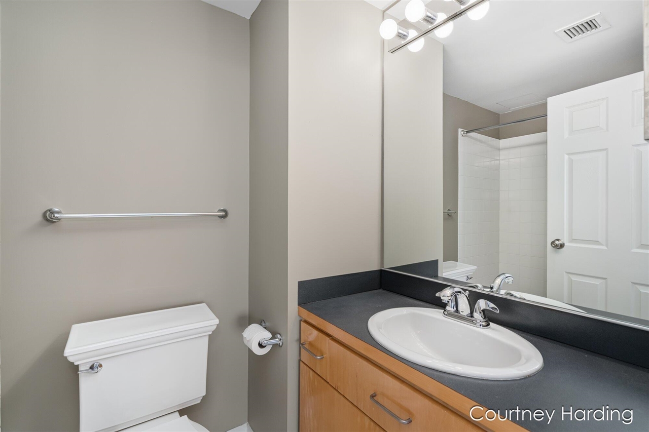 128 Campau Circle Property Photo 26