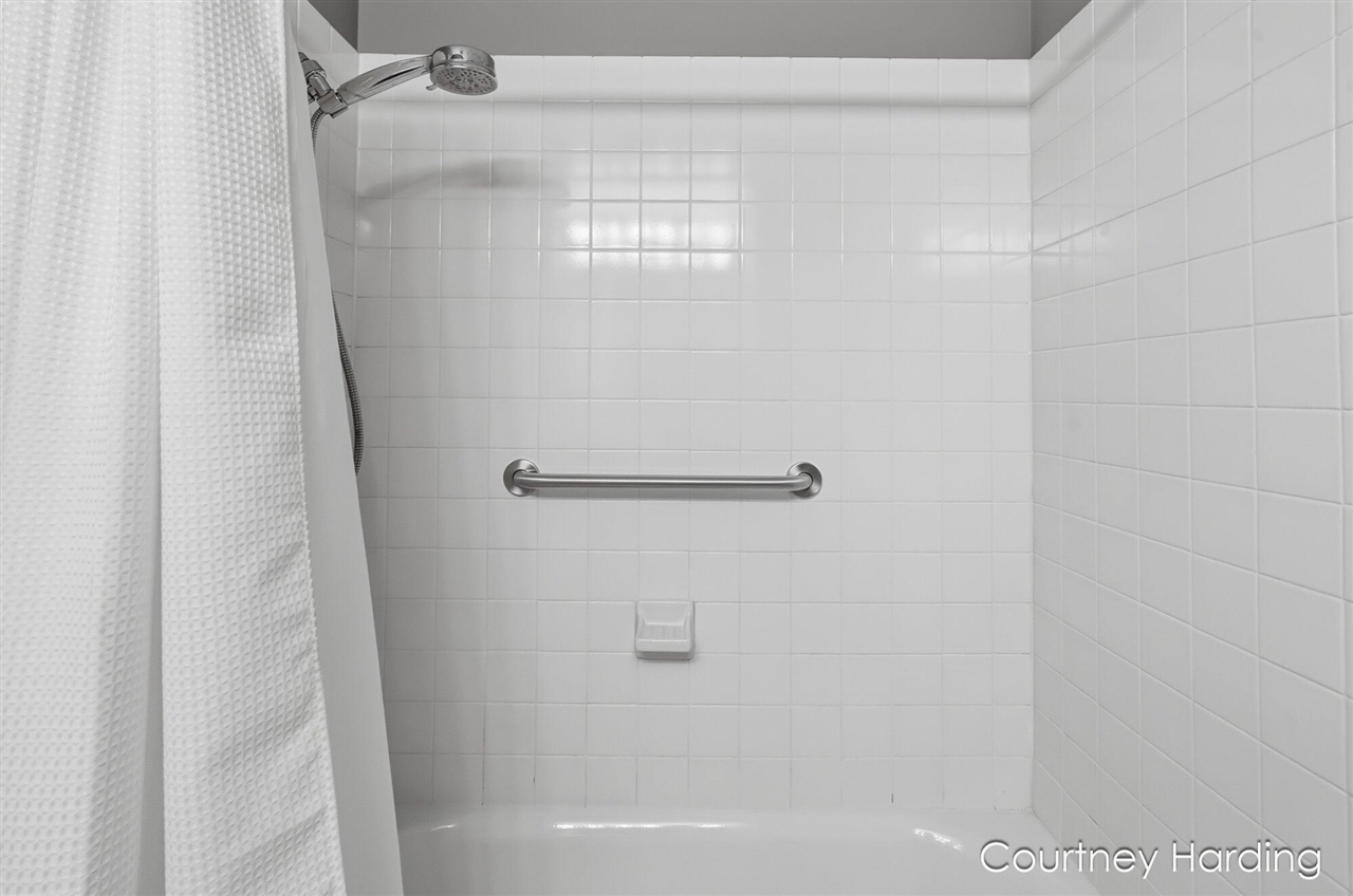 128 Campau Circle Property Photo 27