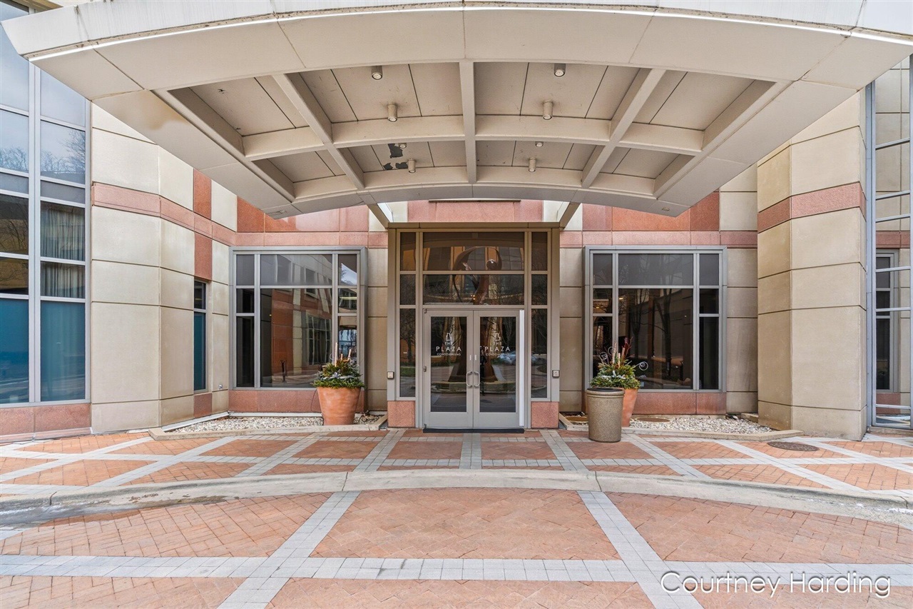 128 Campau Circle Property Photo 44