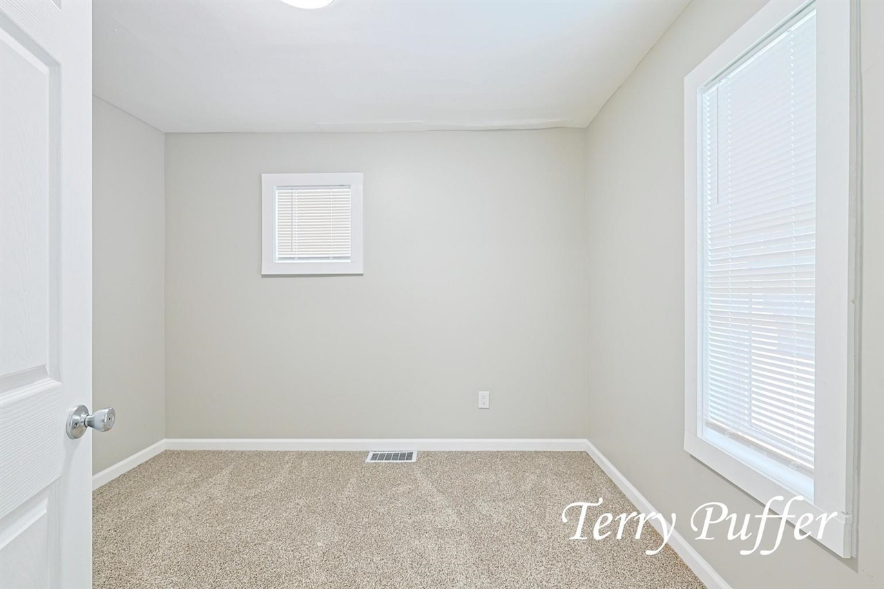 3025 Waalkes Street Property Photo 9