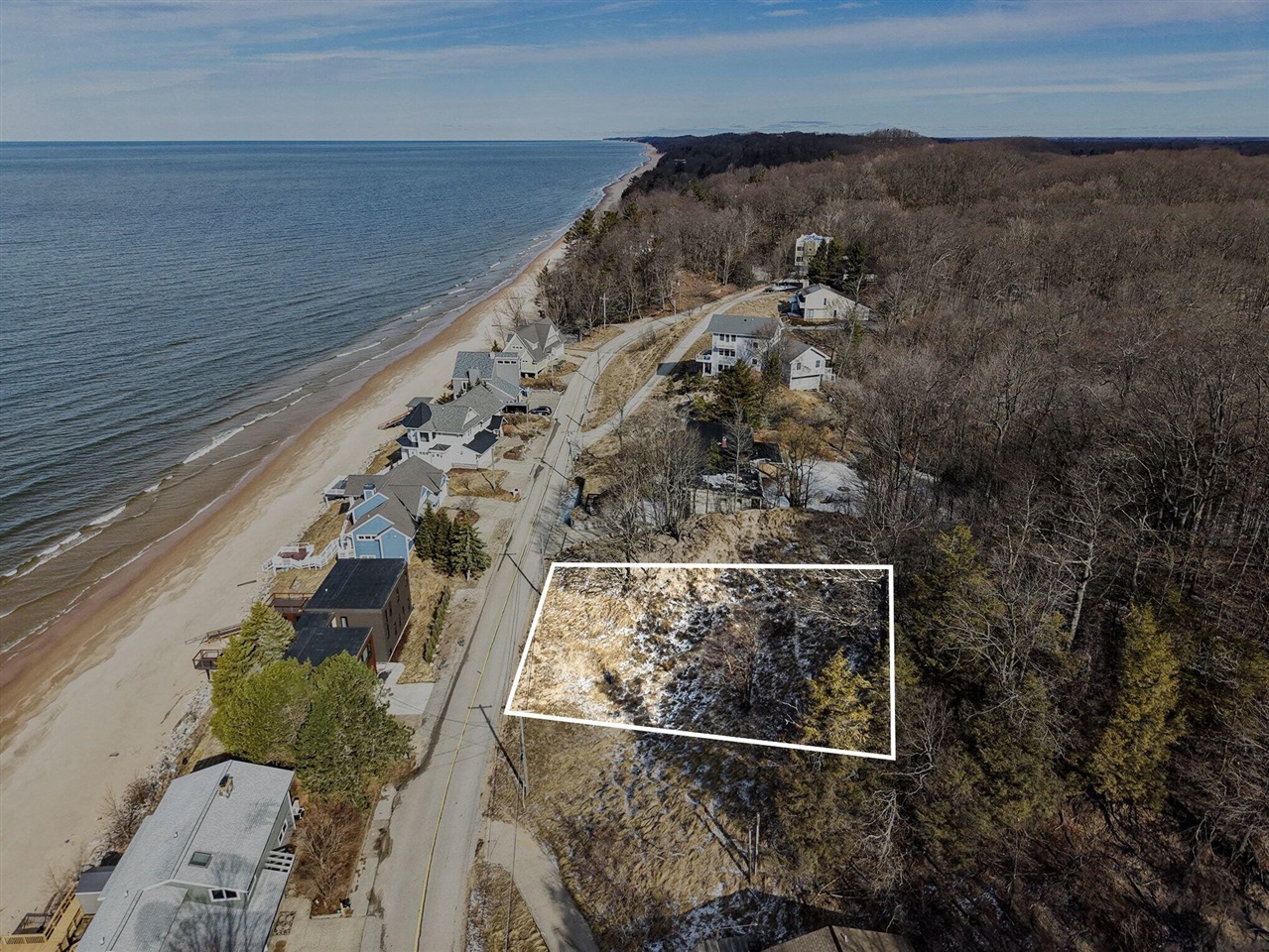 17812 N Shore Estates Road Property Photo 1