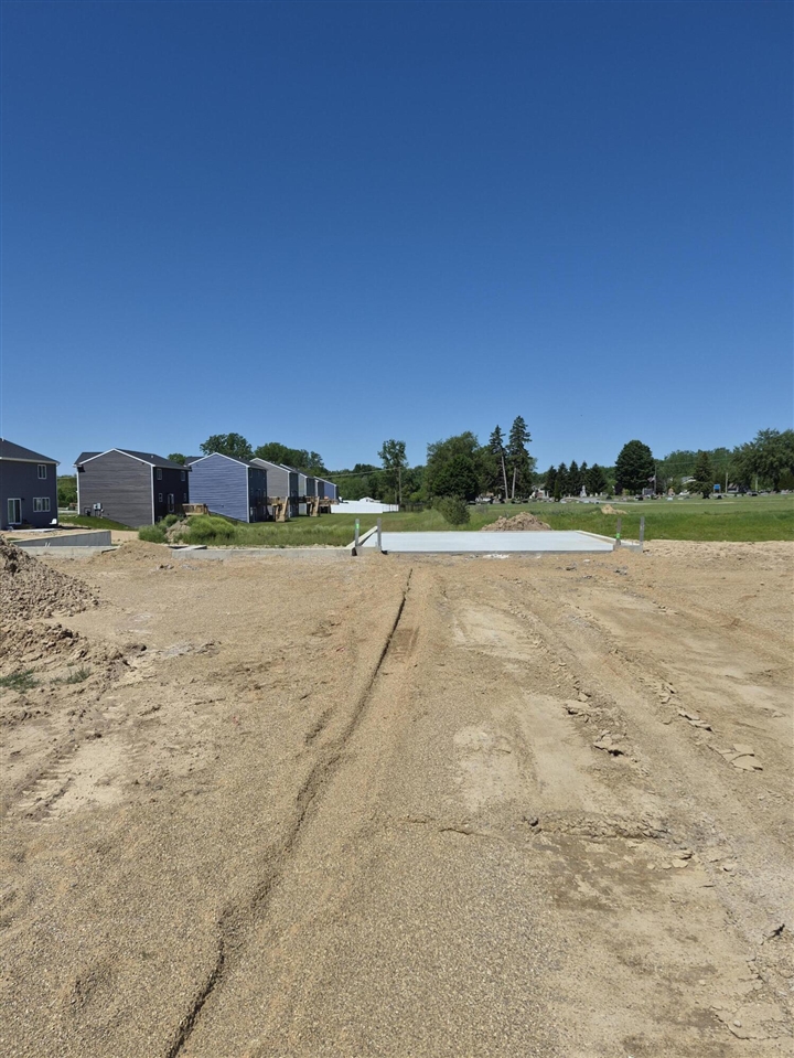 7097 Pileated Drive Property Photo 2