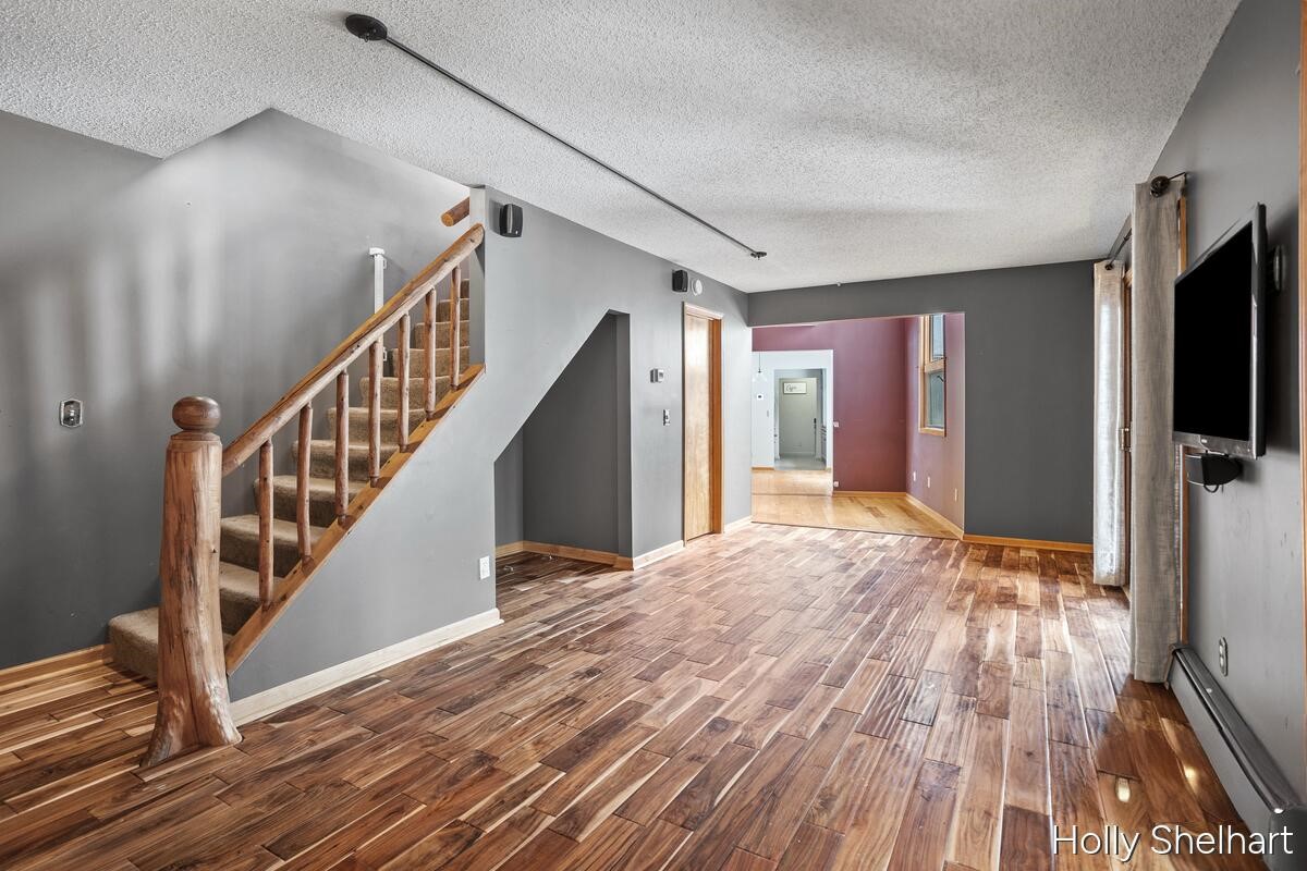 903 Cram Lane Property Photo 17