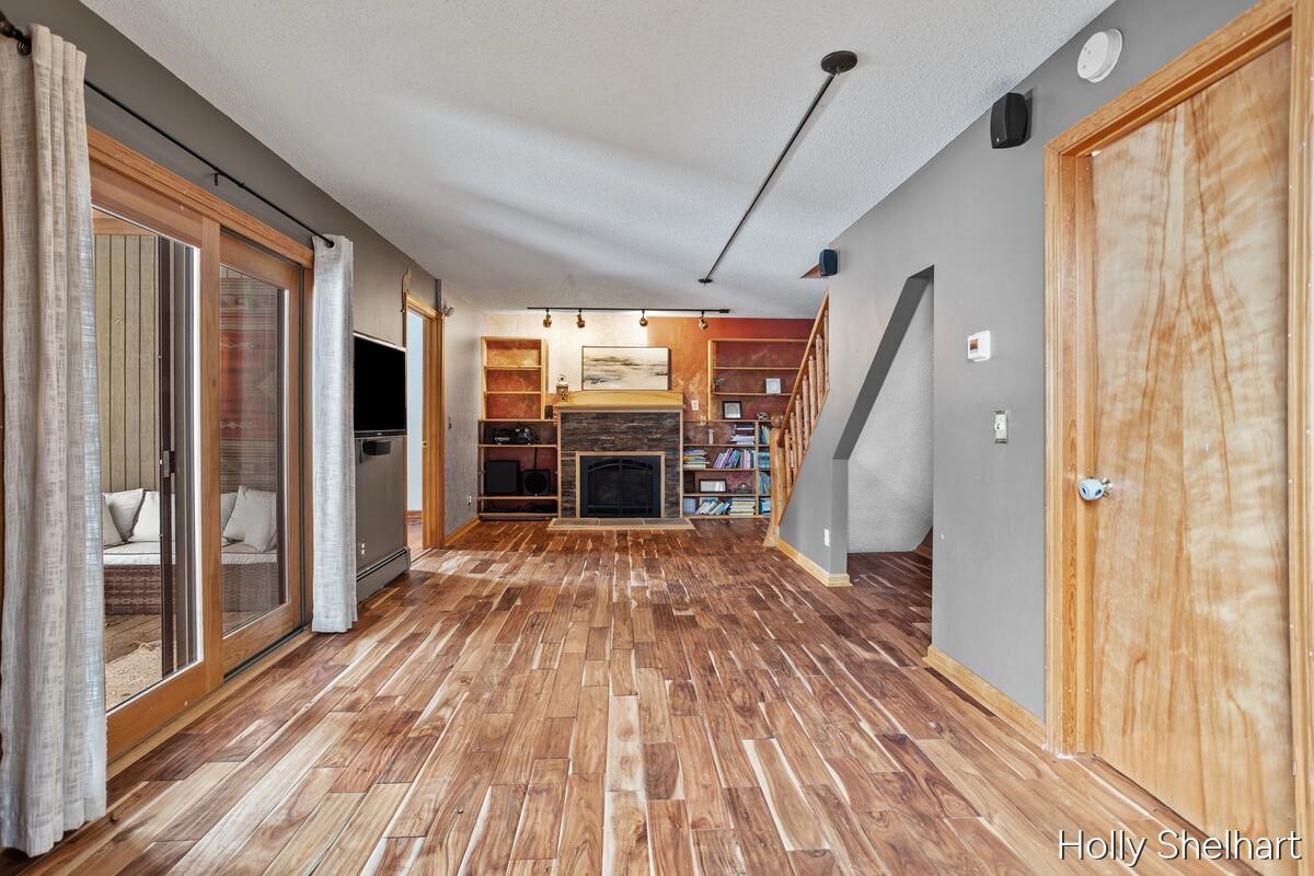903 Cram Lane Property Photo 18