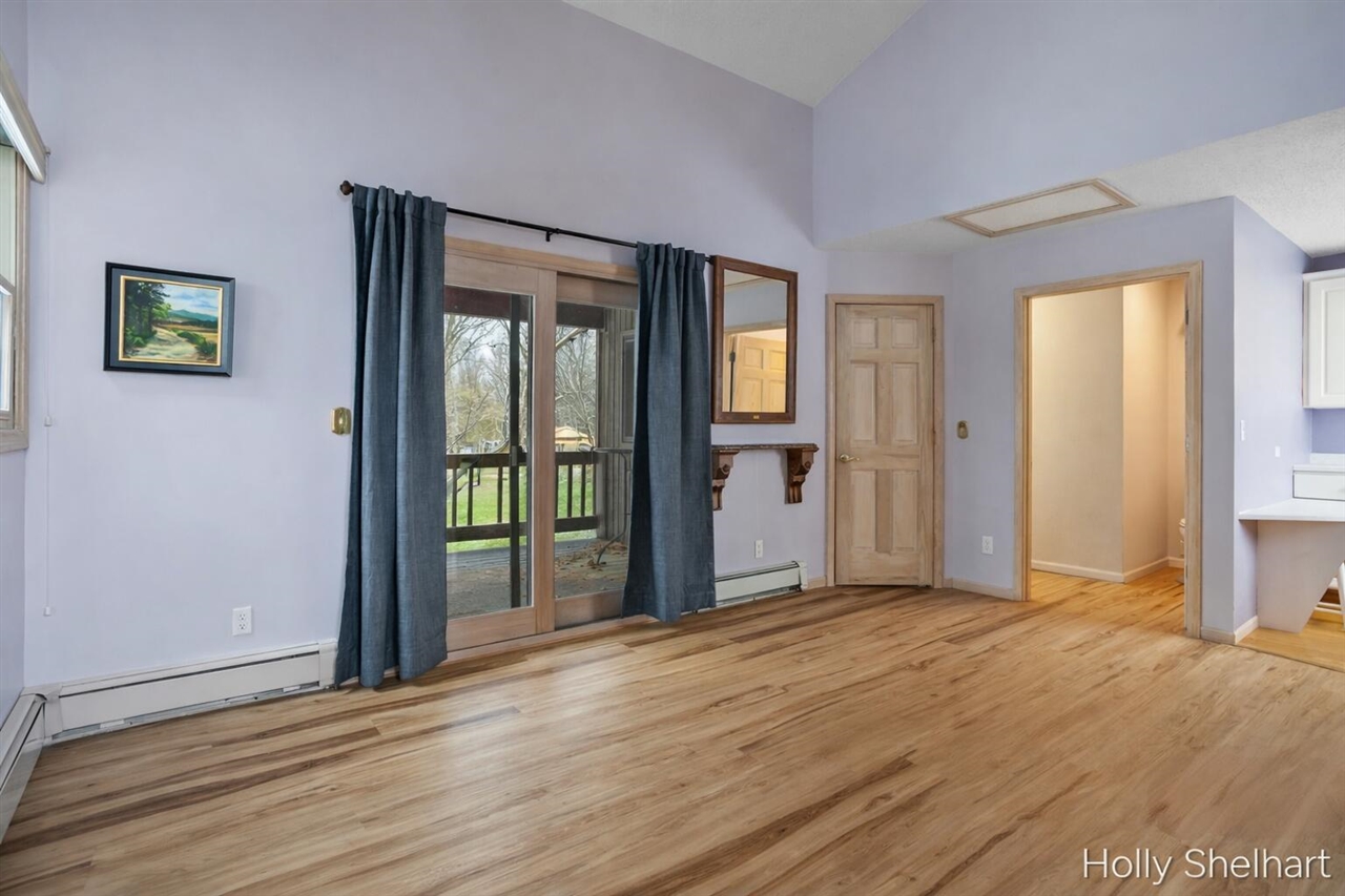 903 Cram Lane Property Photo 20