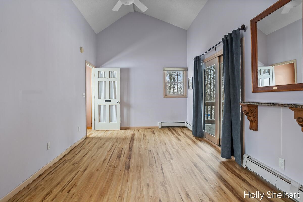 903 Cram Lane Property Photo 23