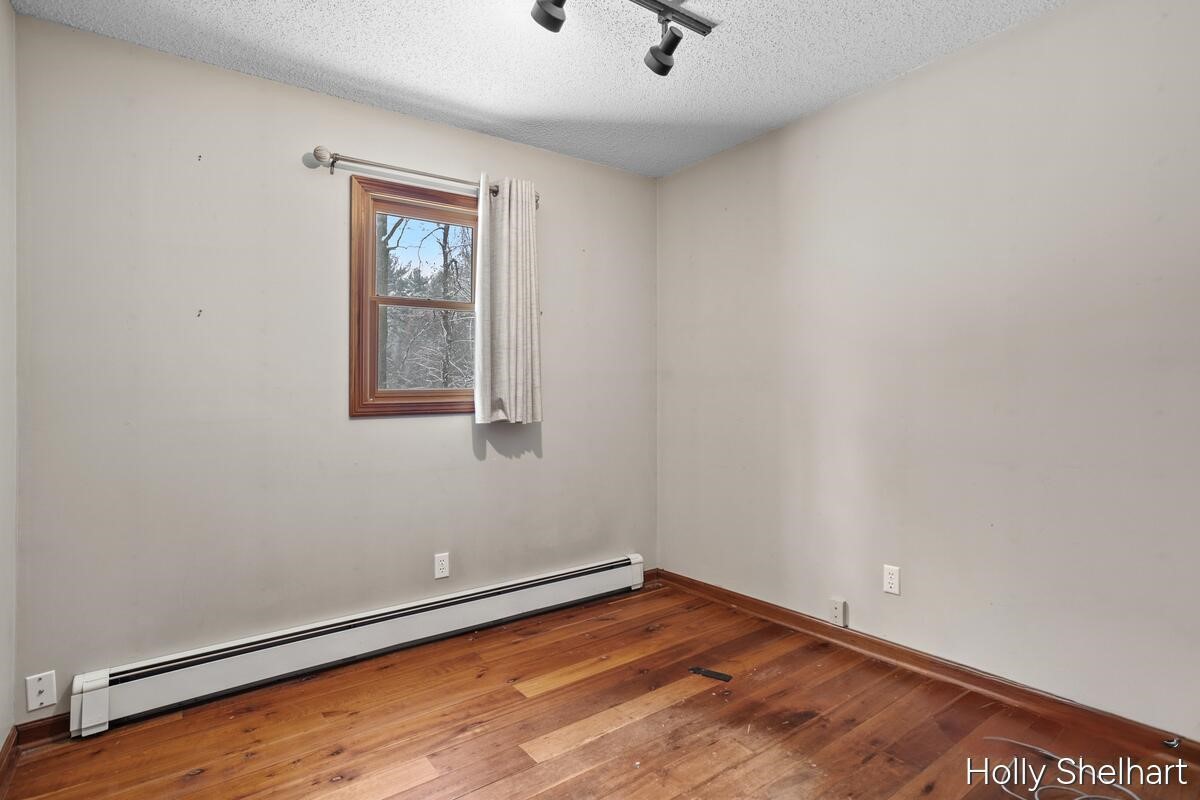 903 Cram Lane Property Photo 29