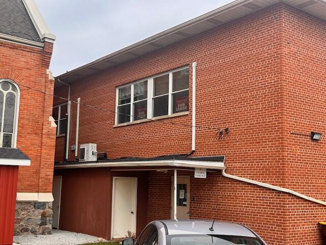 912 4th Avenue Property Photo 6