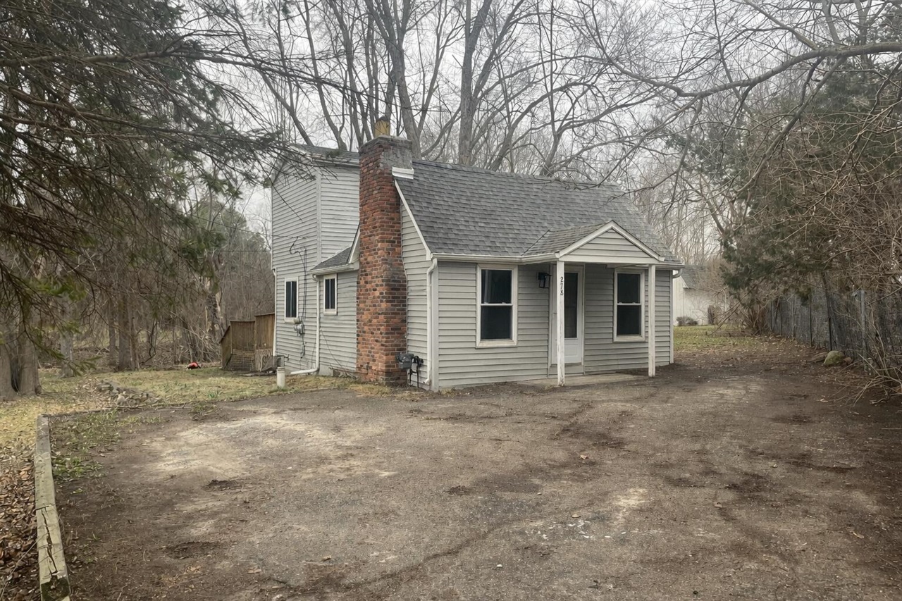 278 E Peterson Drive Property Photo 2