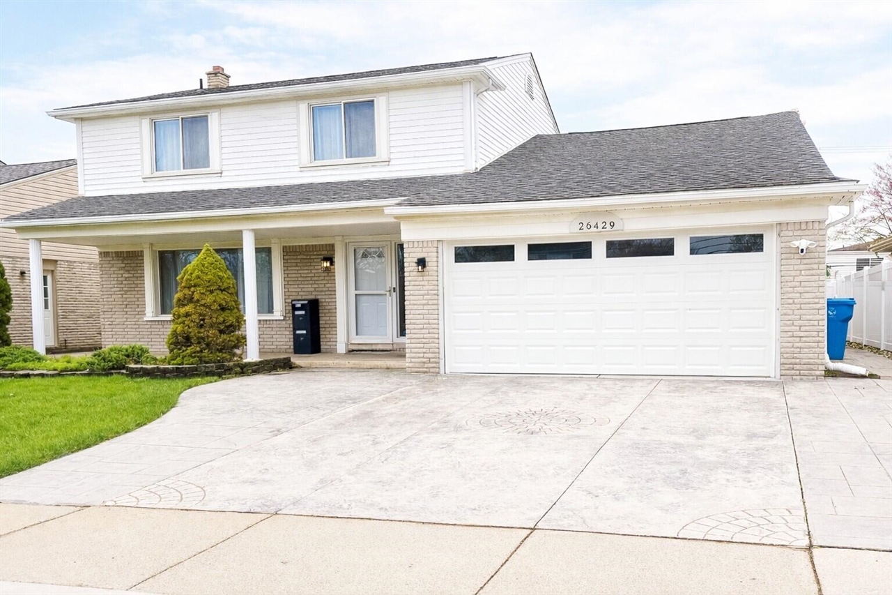 26429 Wilson Drive Property Photo 1