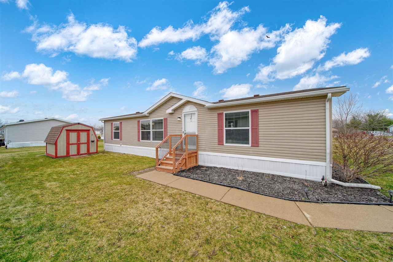 260 Storr Property Photo 1
