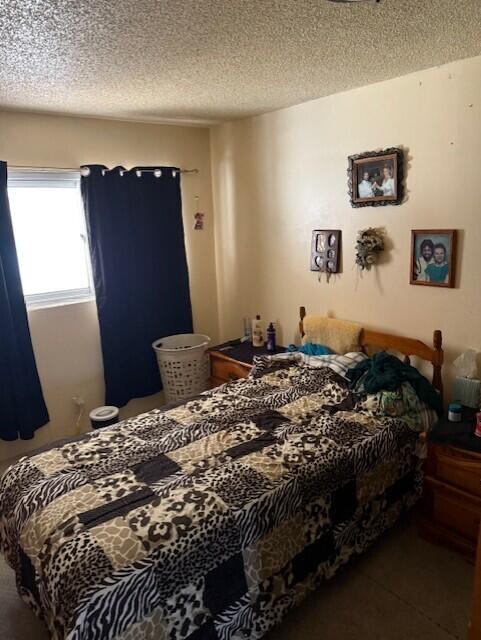 5297 N Hughes Avenue Property Photo 10