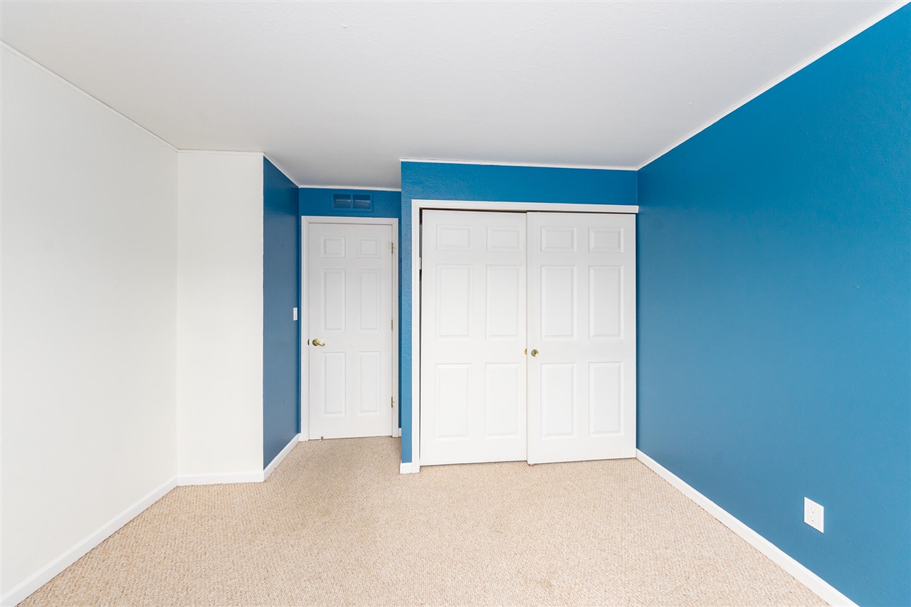 19130 Northridge Road Property Photo 12