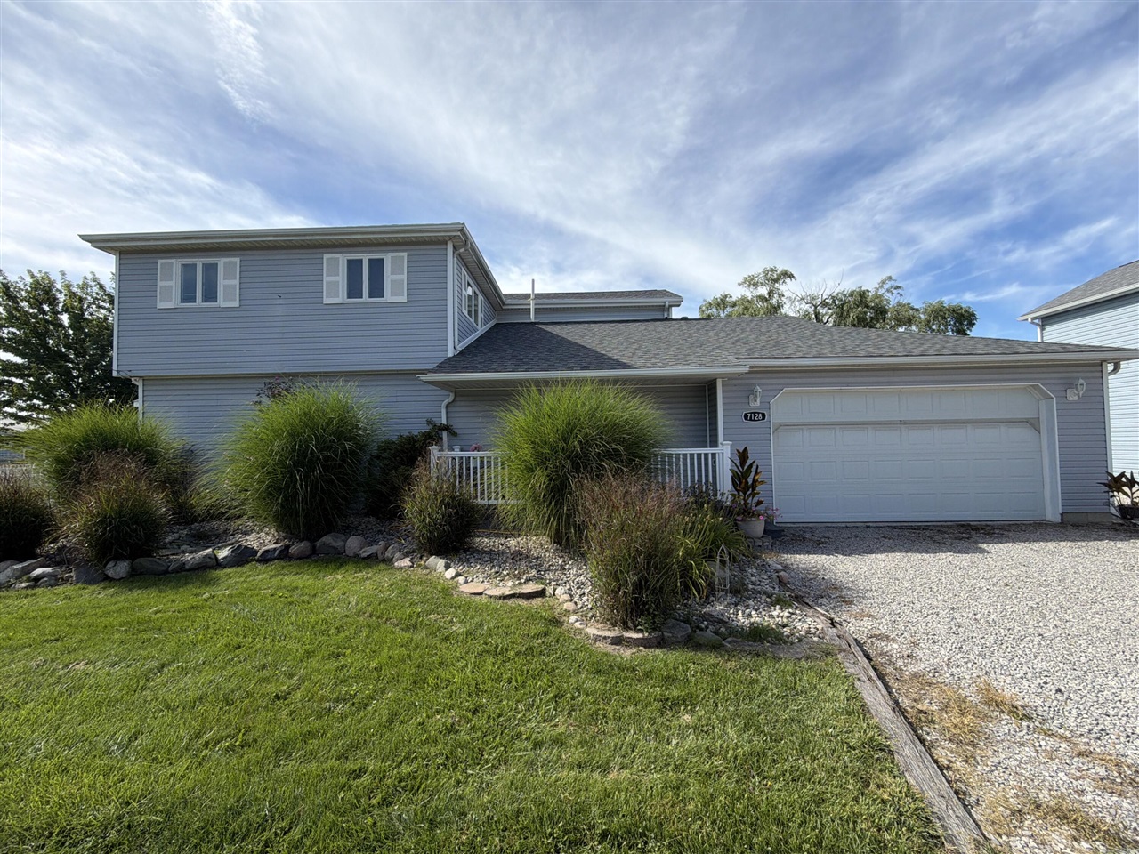 7128 Lazy Lane Property Photo 1