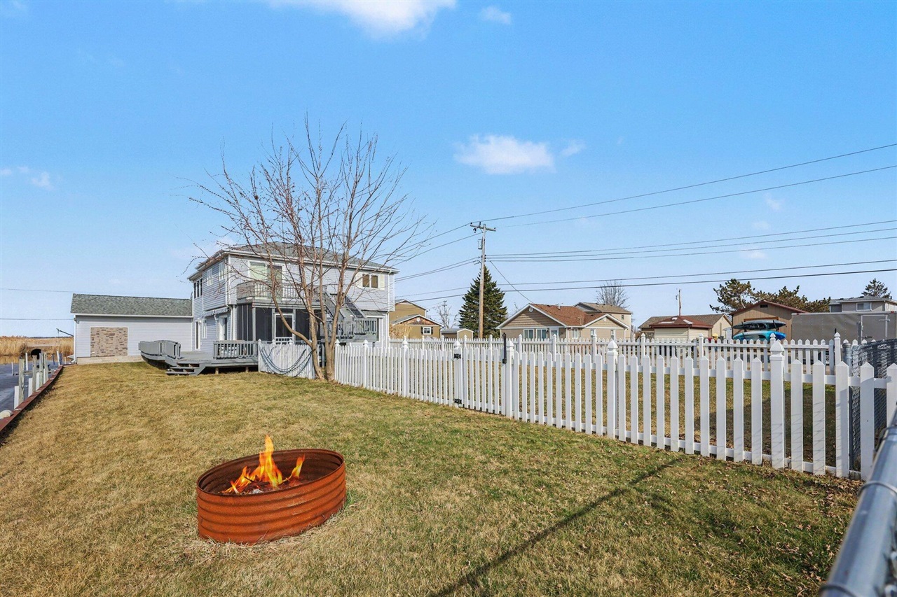 7128 Lazy Lane Property Photo 30