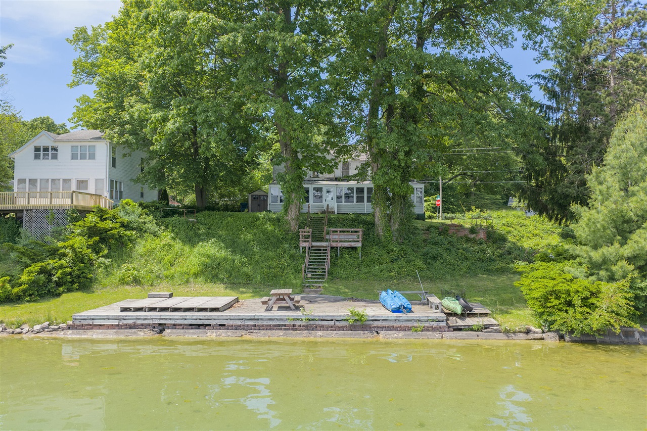 68270 N Shore Drive Property Photo 1