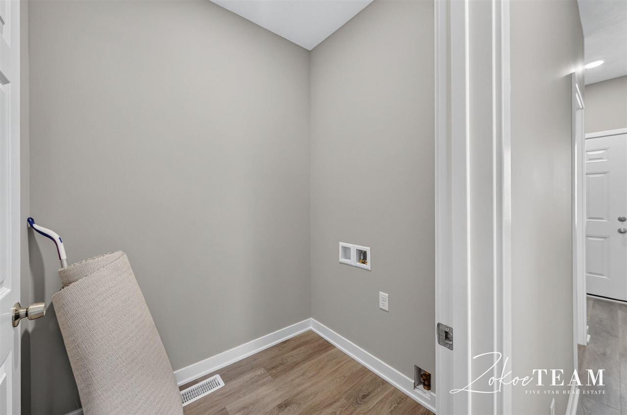 249 Hazelnut Drive Property Photo 29