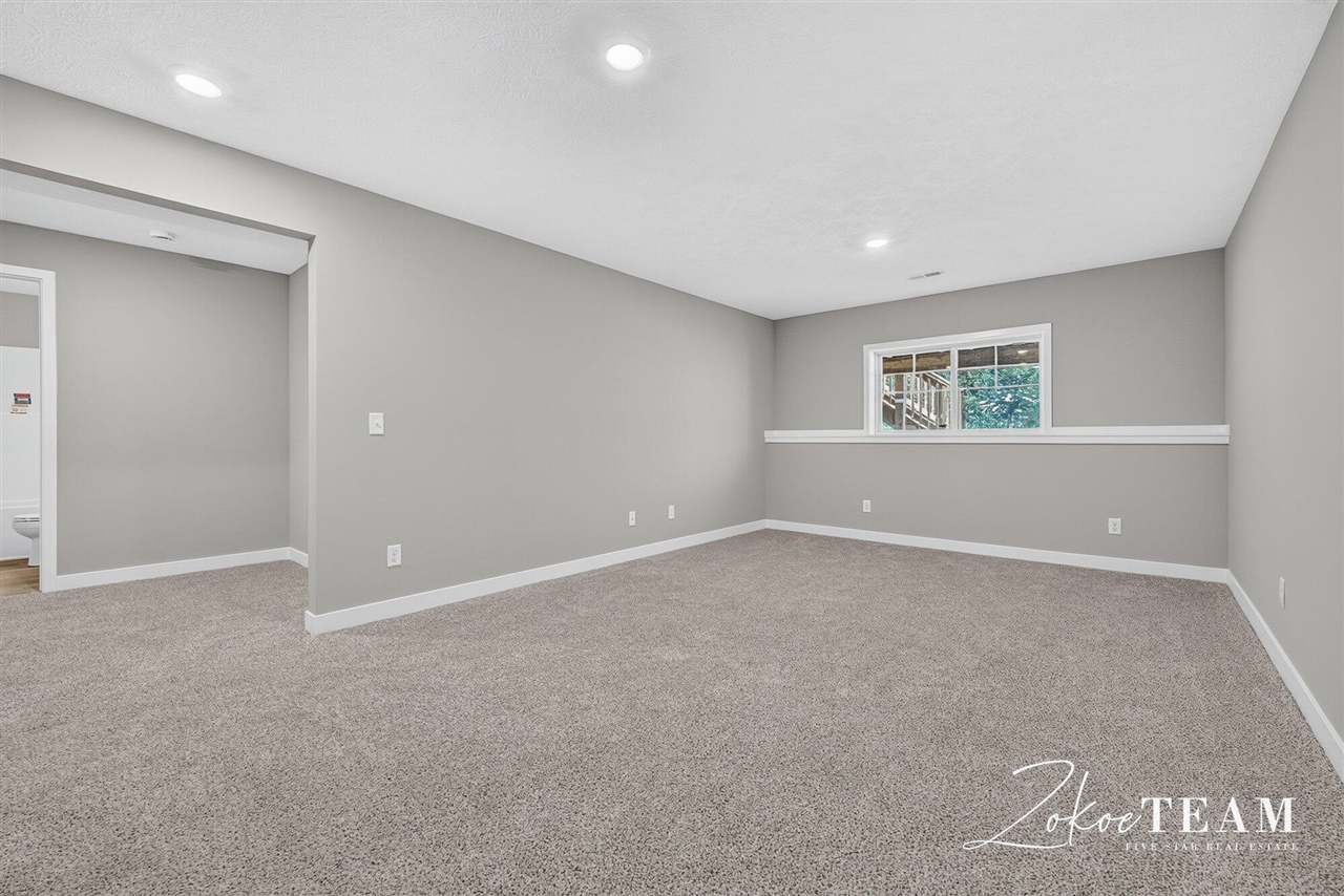 249 Hazelnut Drive Property Photo 32