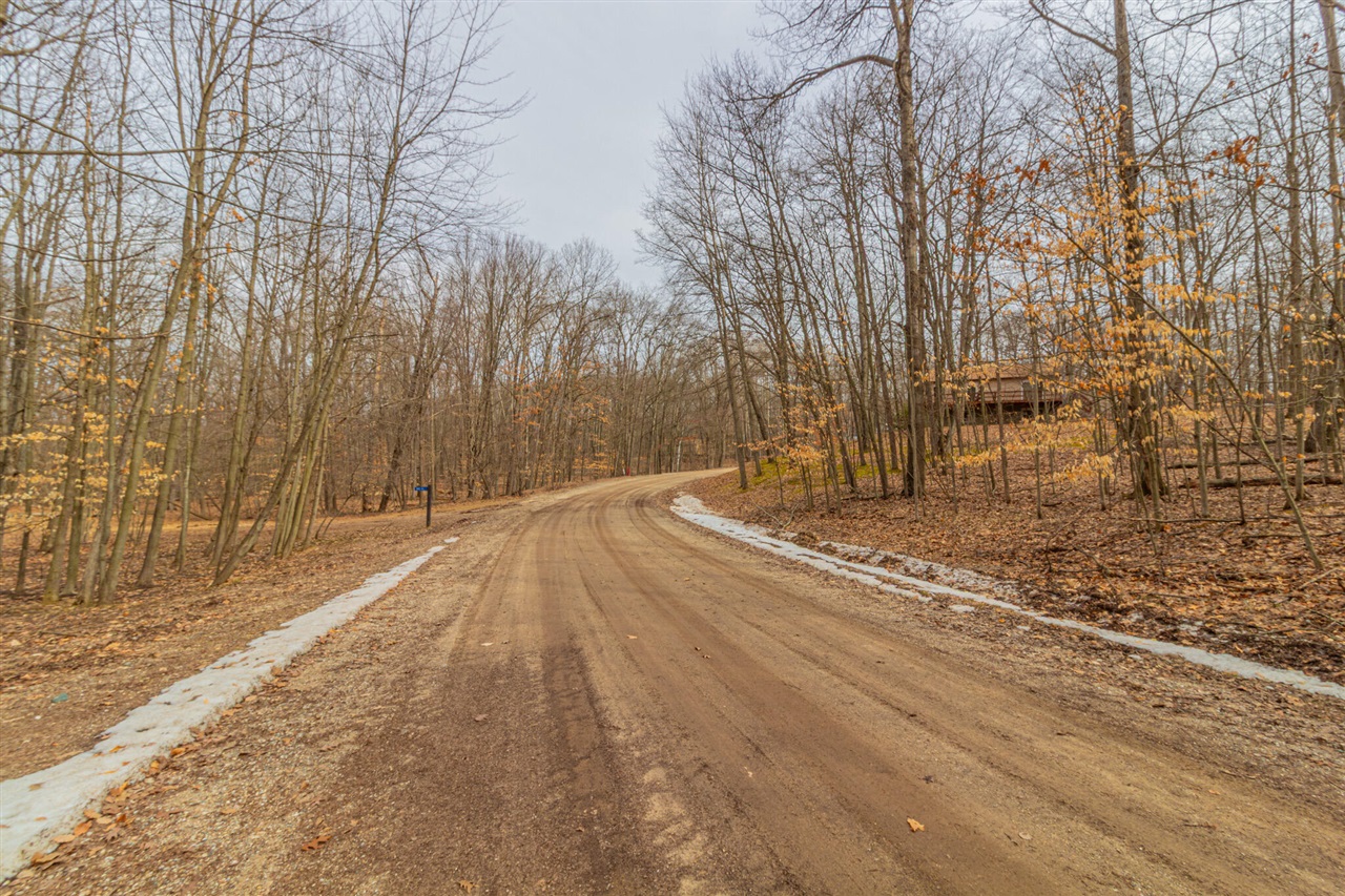 10082 Sante Fe Trail Property Photo 3