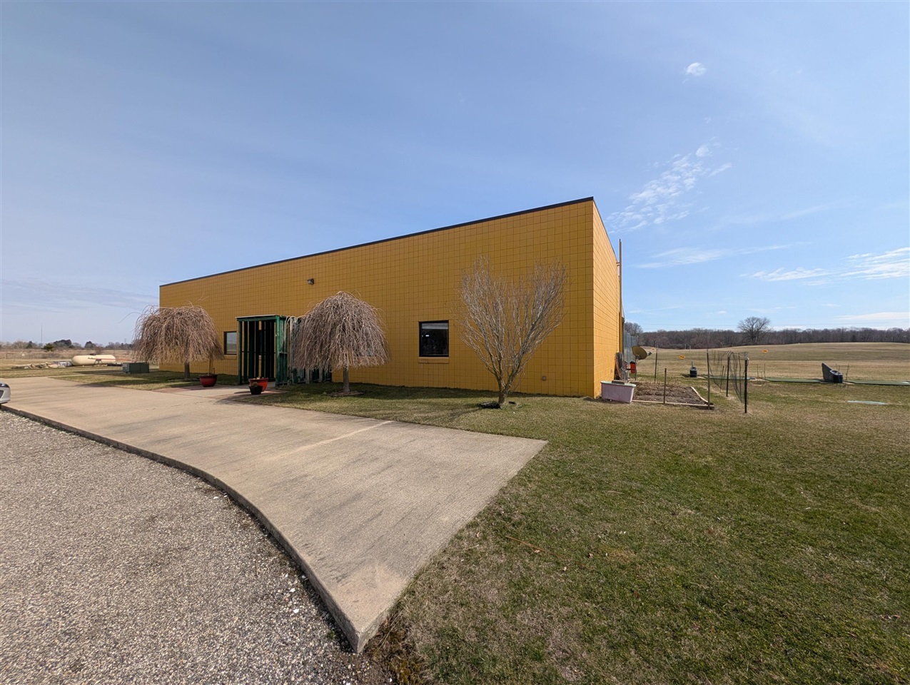 2735 S Zeeb Road Property Photo 48