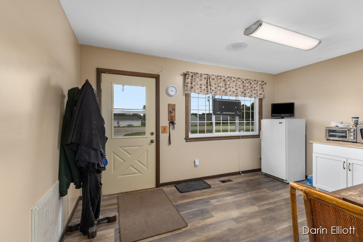 2389 N State Road Property Photo 13