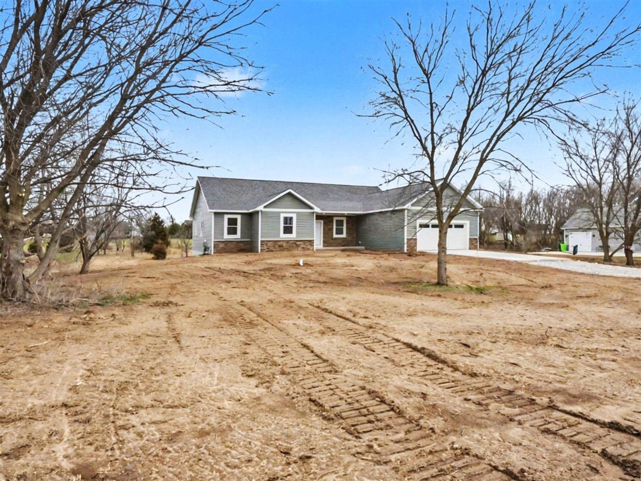 1311 Northwind Drive Property Photo 4