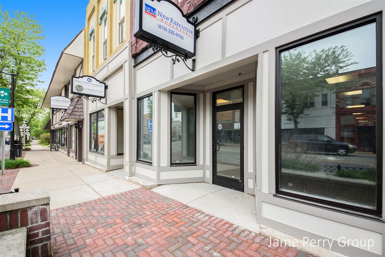 301 S Lafayette Street Property Photo 5