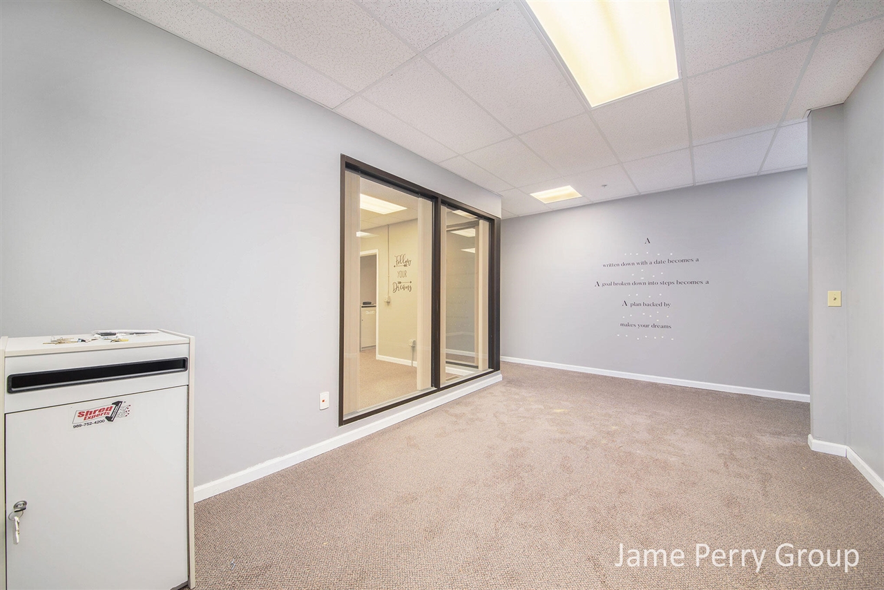 301 S Lafayette Street Property Photo 11