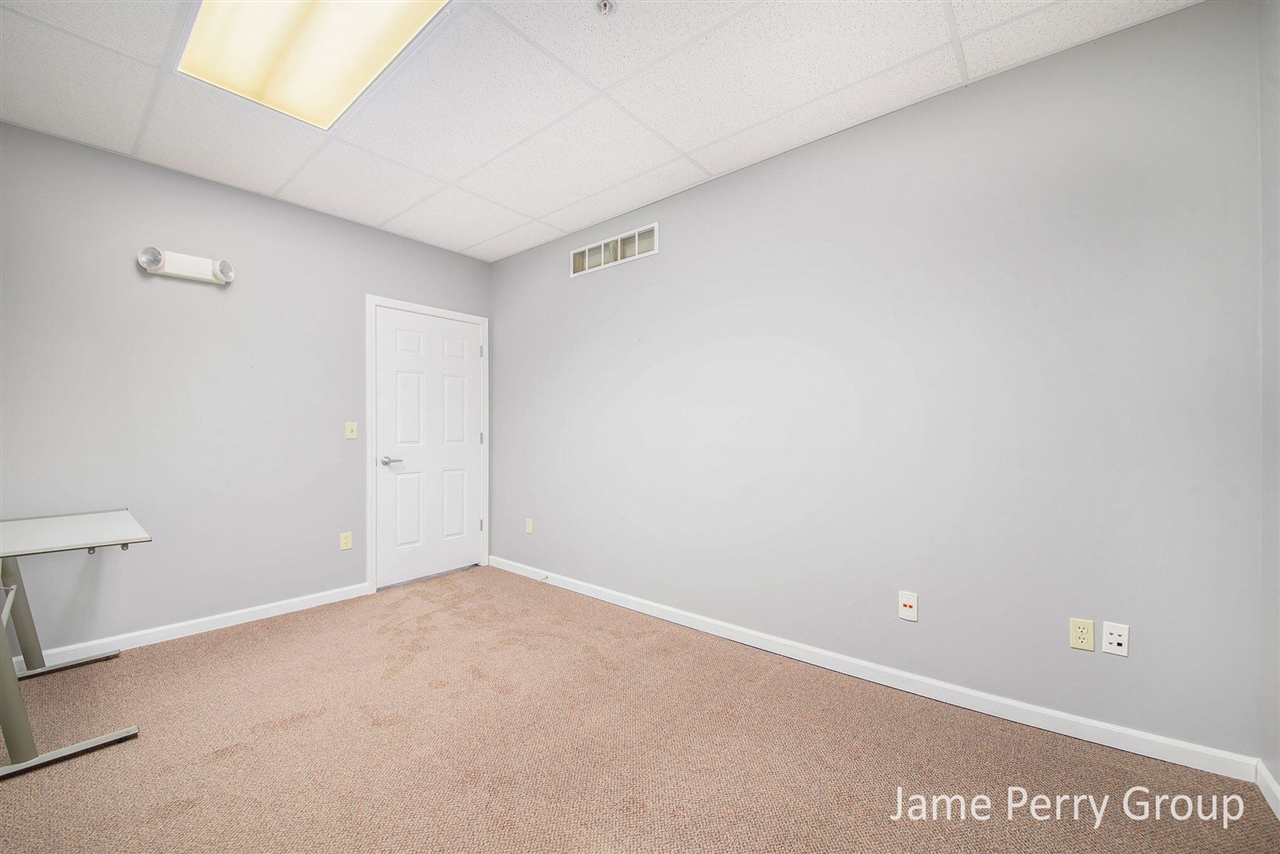 301 S Lafayette Street Property Photo 13