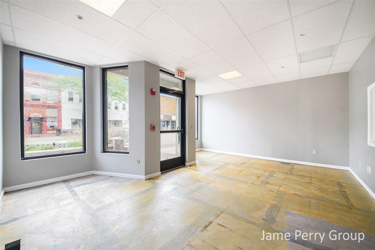 301 S Lafayette Street Property Photo 17
