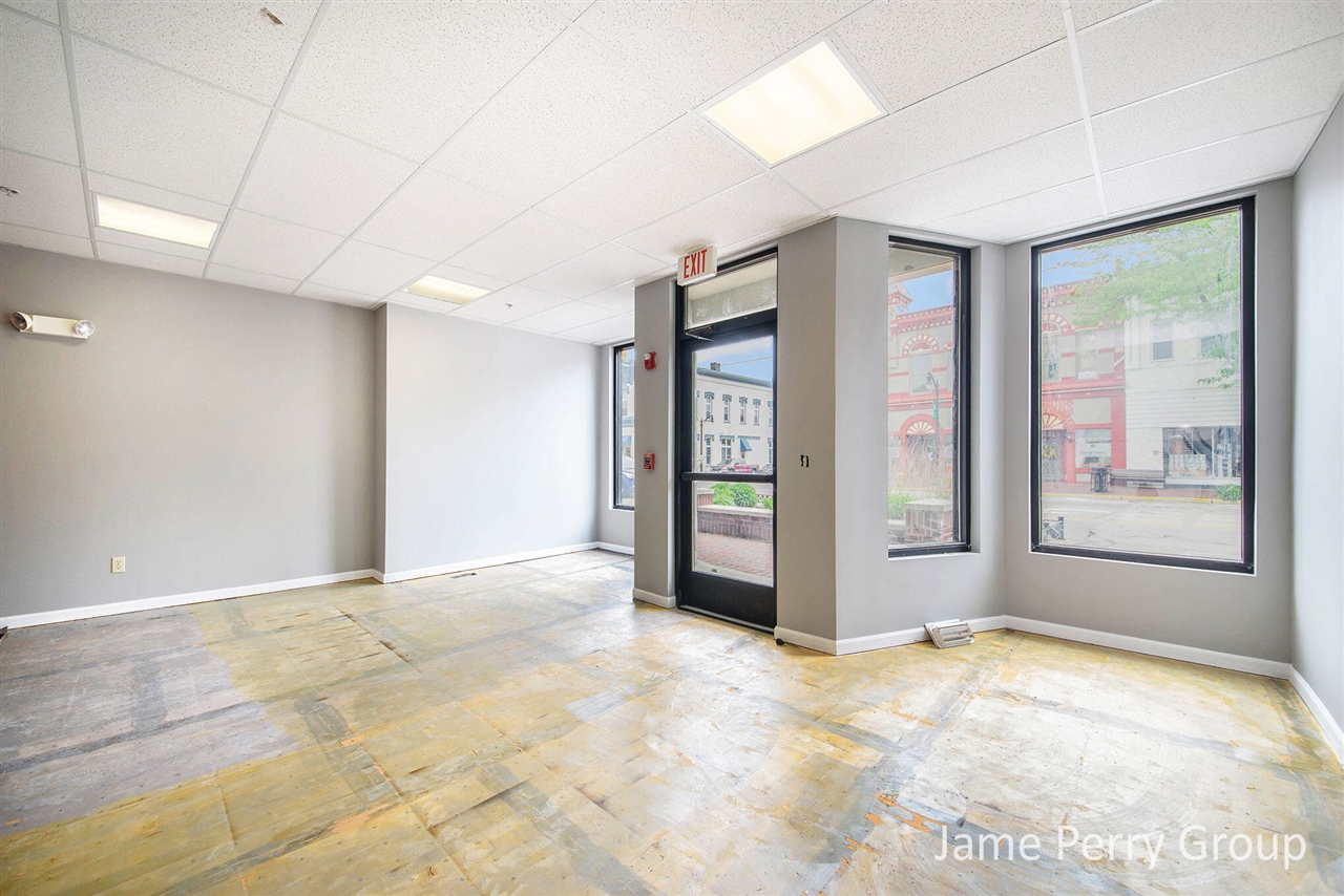 301 S Lafayette Street Property Photo 19