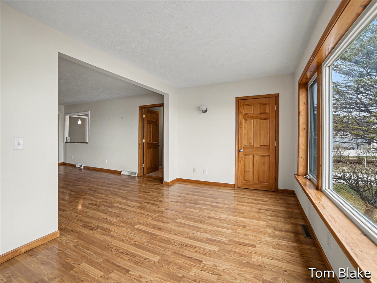 1834 Edgewater Street Property Photo 11