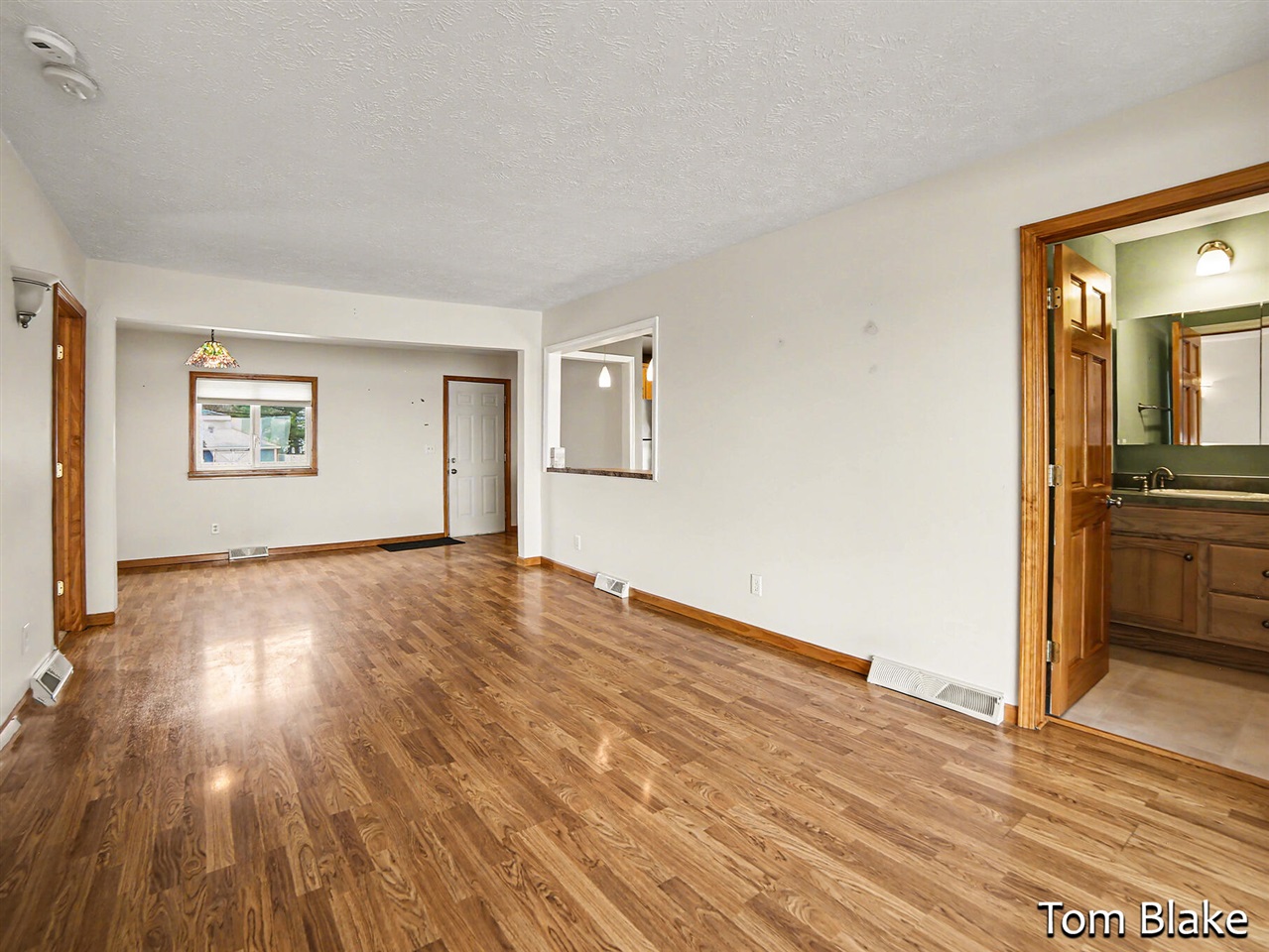 1834 Edgewater Street Property Photo 12