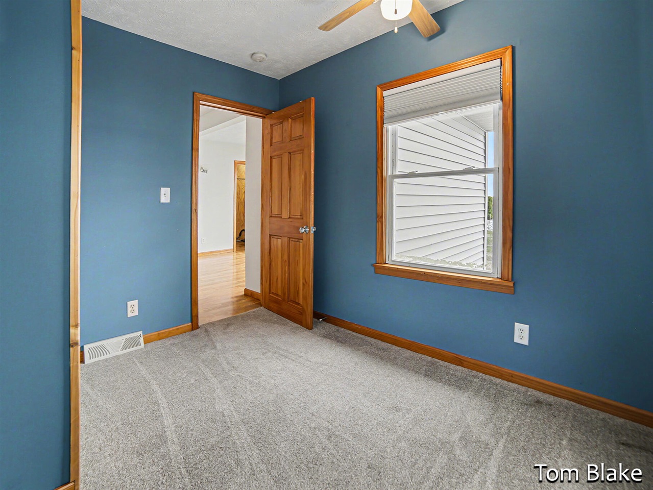 1834 Edgewater Street Property Photo 16