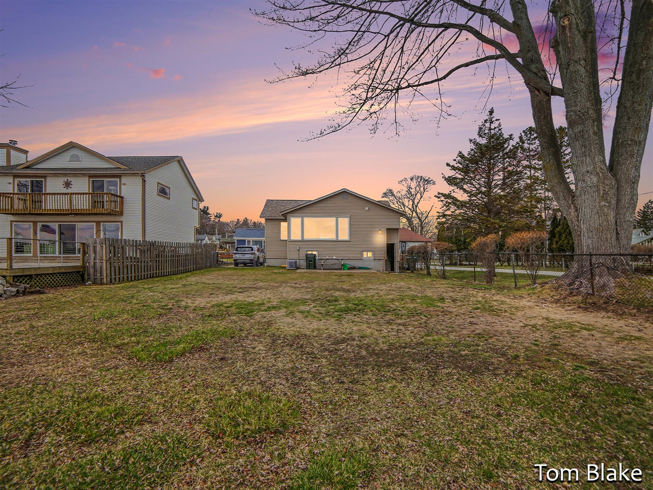 1834 Edgewater Street Property Photo 26