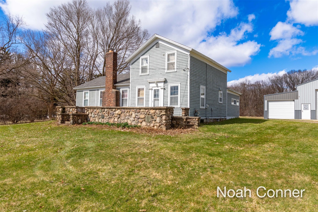5295 Belding Road Property Photo 2