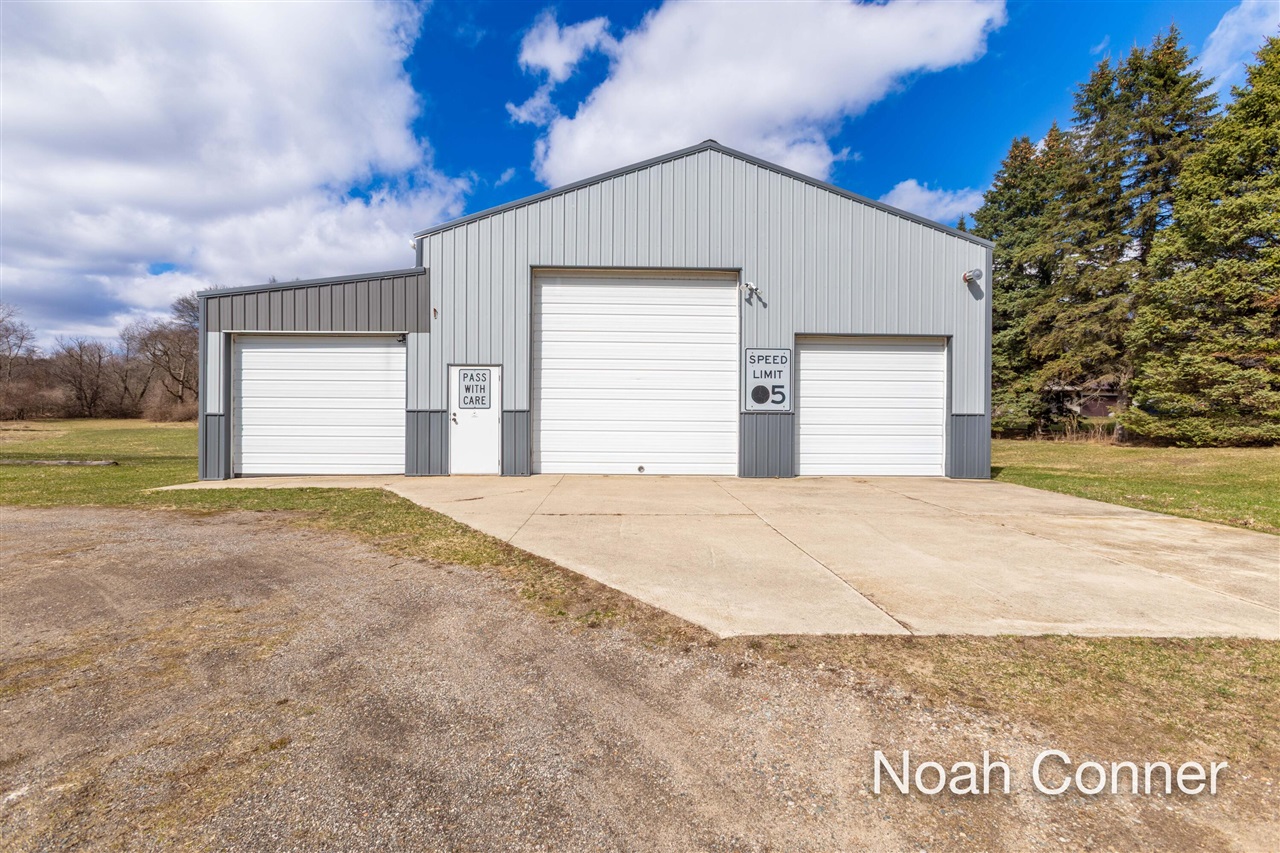 5295 Belding Road Property Photo 3