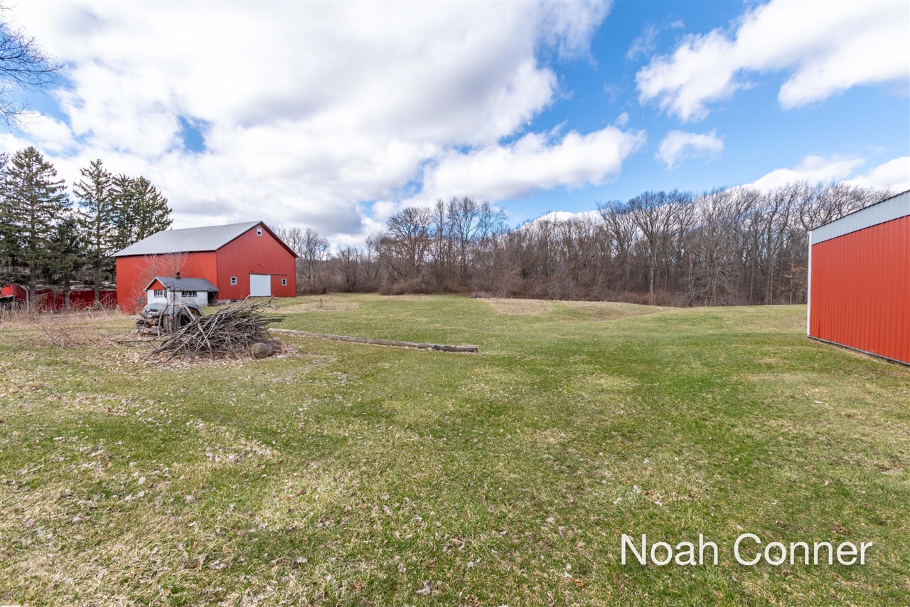 5295 Belding Road Property Photo 5