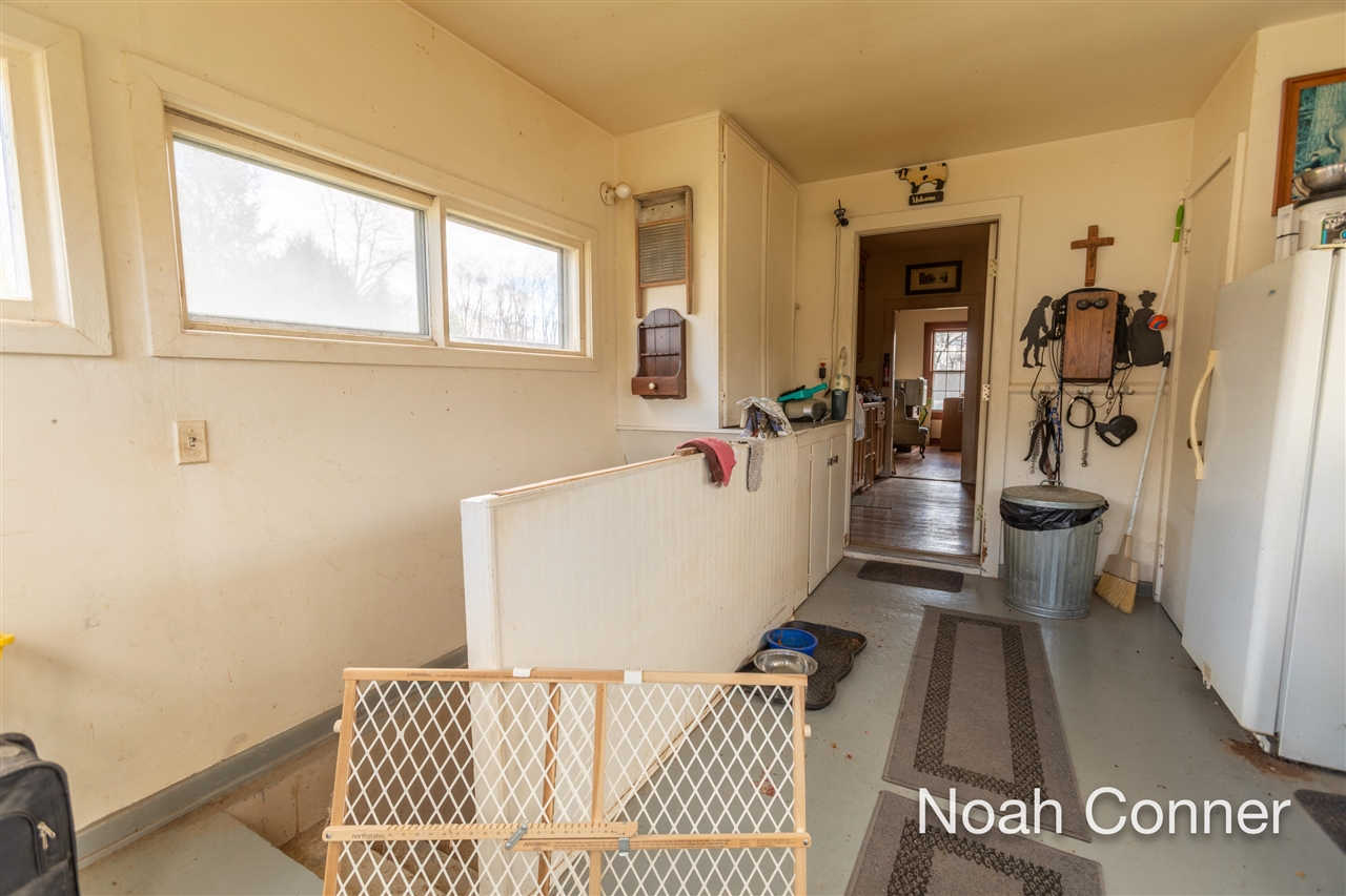 5295 Belding Road Property Photo 8