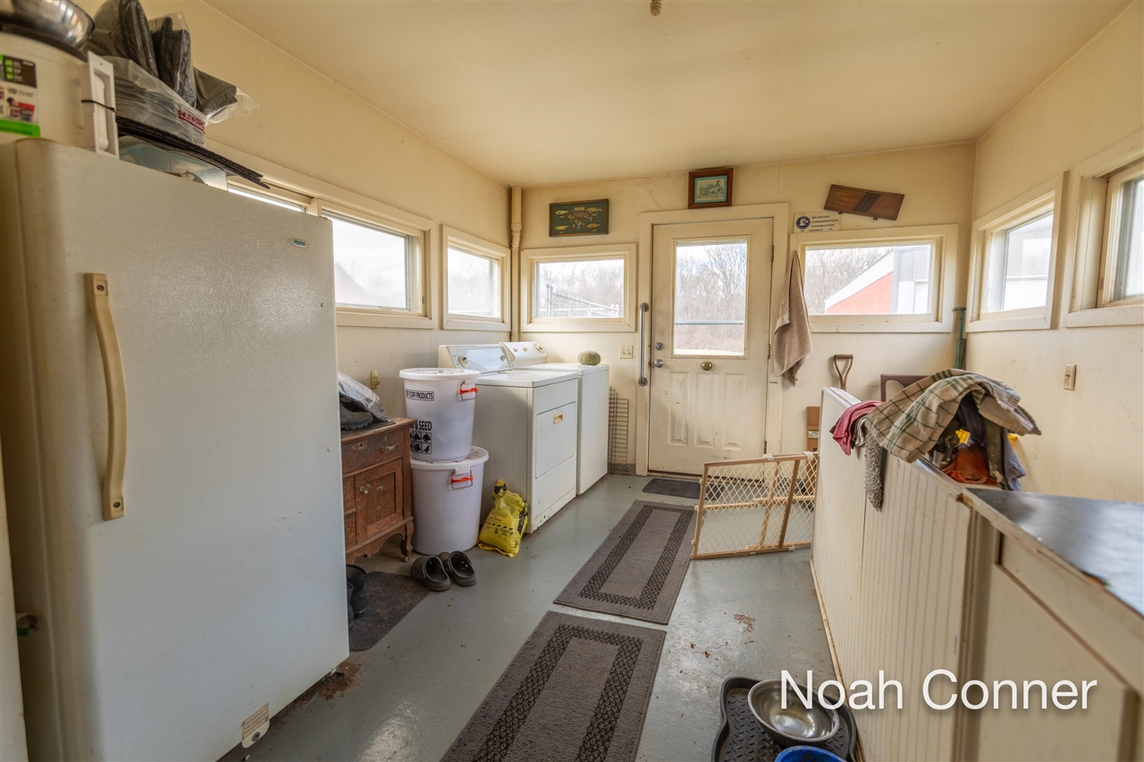 5295 Belding Road Property Photo 9