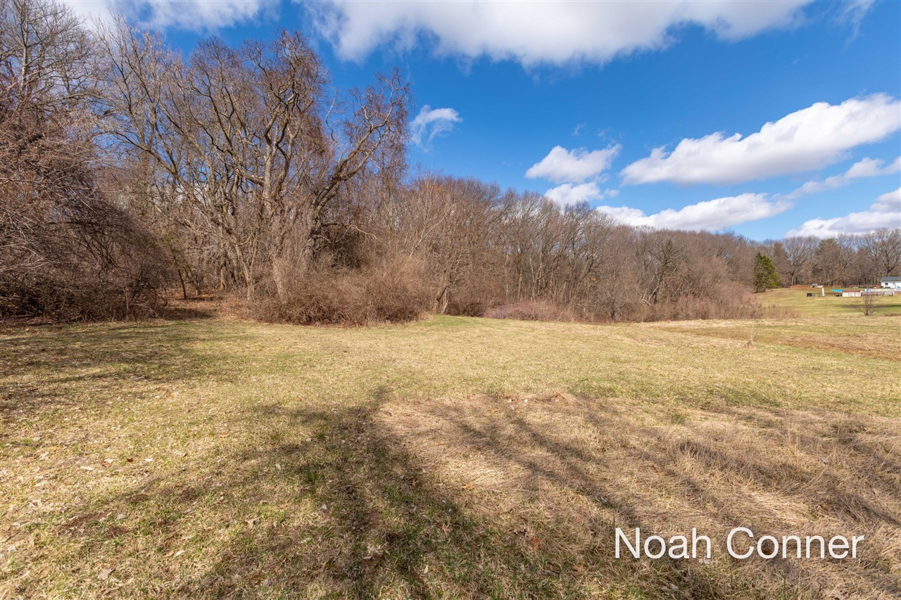 5295 Belding Road Property Photo 33