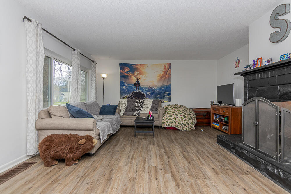401 W Saint Marys Street Property Photo 10