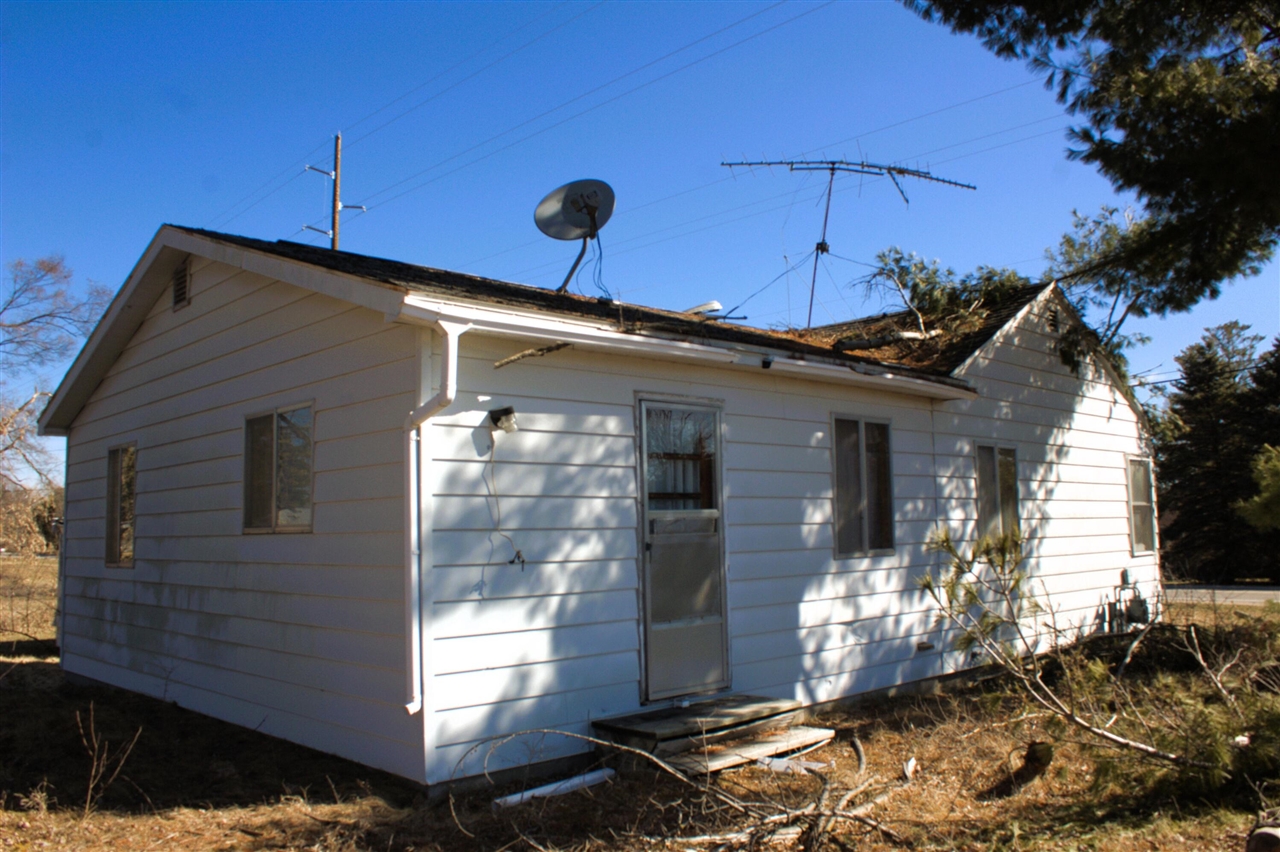 5193 N Mission Road Property Photo 1