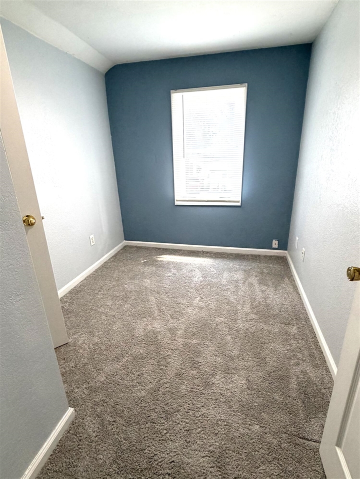112 Alexander Street Property Photo 16