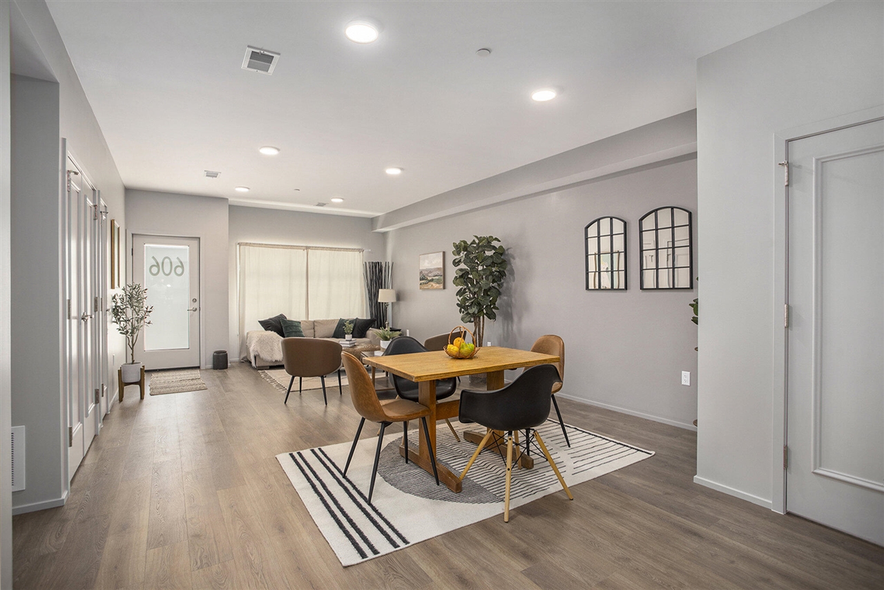 606 Southworth Terrace Property Photo 3