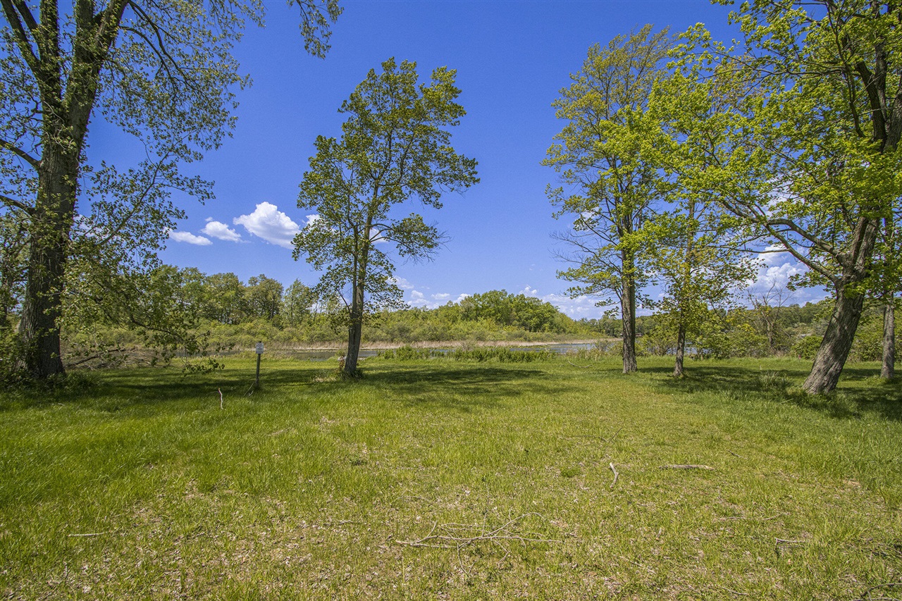 277 Lakeside Drive Property Photo 12