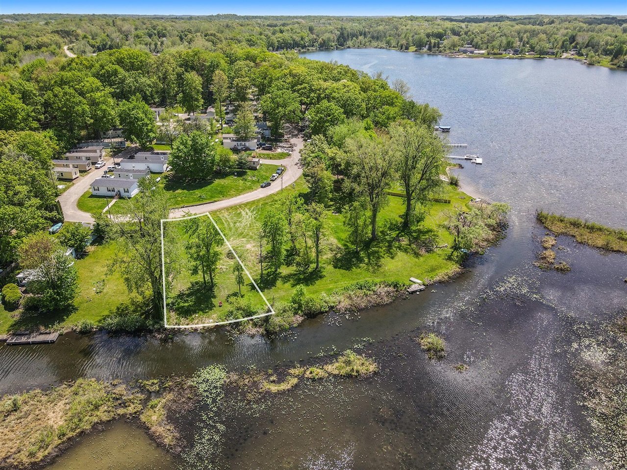 277 Lakeside Drive Property Photo 1