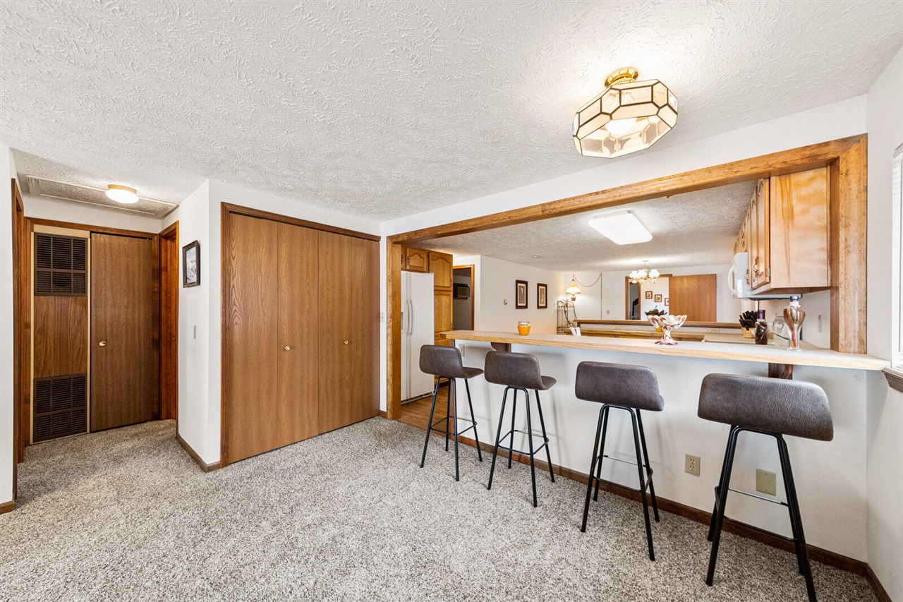 19976 M-60 Property Photo 32
