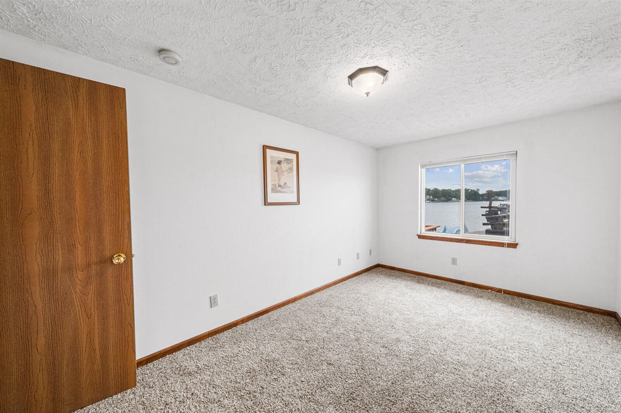 19976 M-60 Property Photo 43