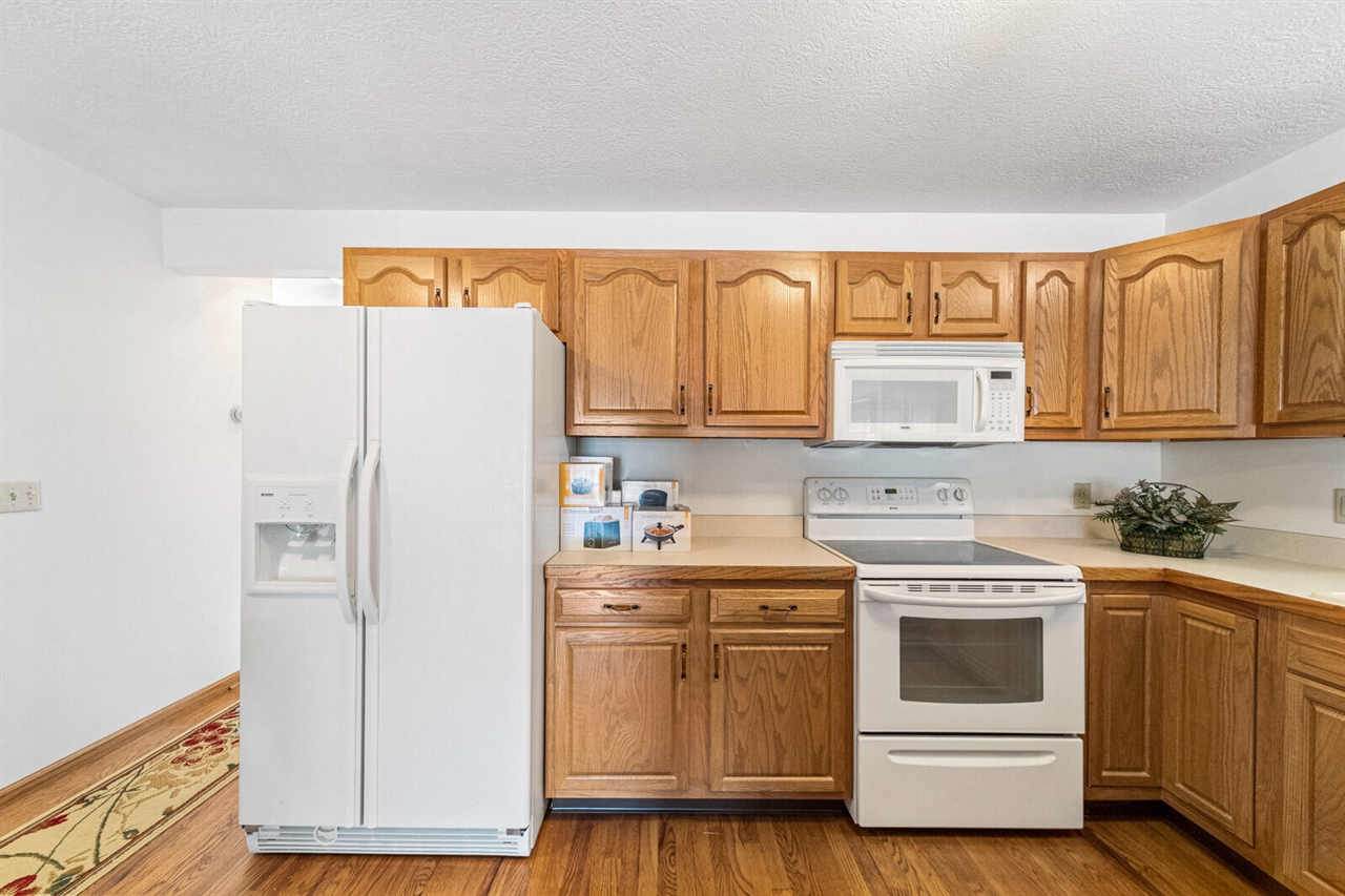 19976 M-60 Property Photo 52